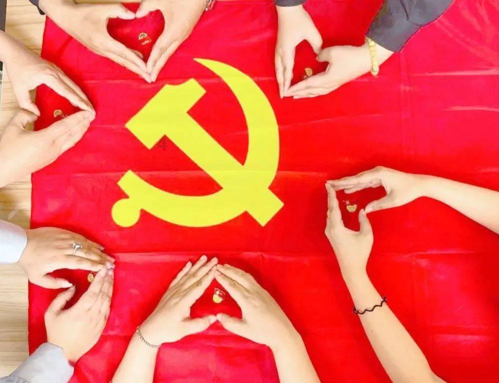 老同学聚会互相鞠躬敬个礼差点摔倒什么意思？