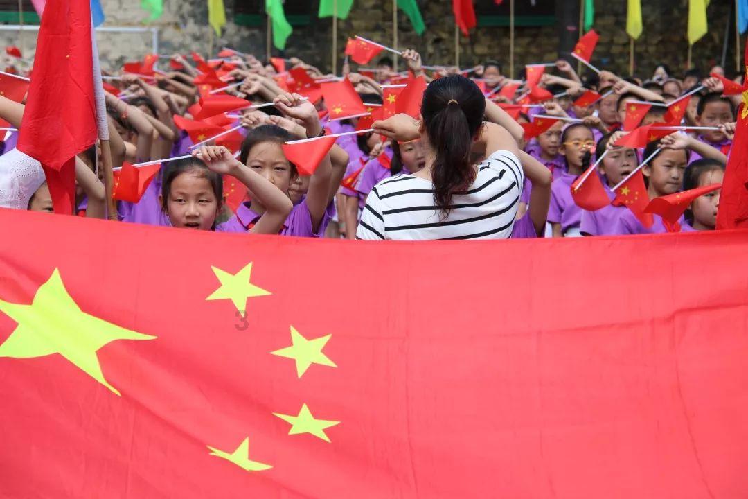 要久久爱:蒋翼前女友回国求复合,黄瀛子强吻宣主权,太精彩